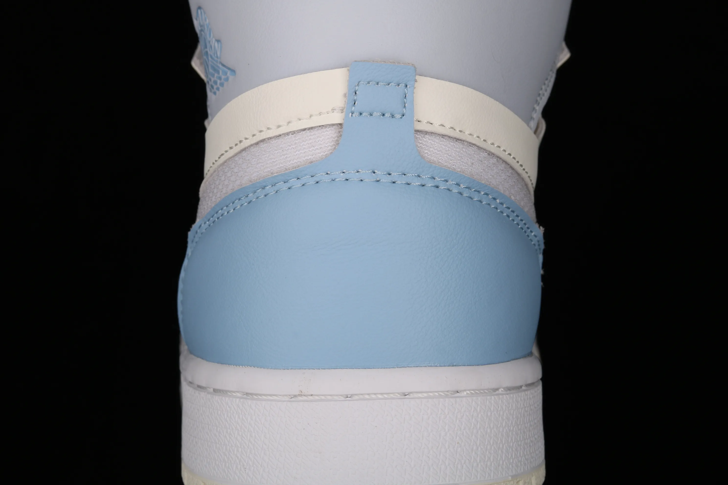 All categories Air Jordan Jordan series basketball shoes Air Jordan 1 High G version Air Jordan 1 Zoom Air CMFT AJ1 Joe 1 candy color high top basketball shoes DJ6910-100
